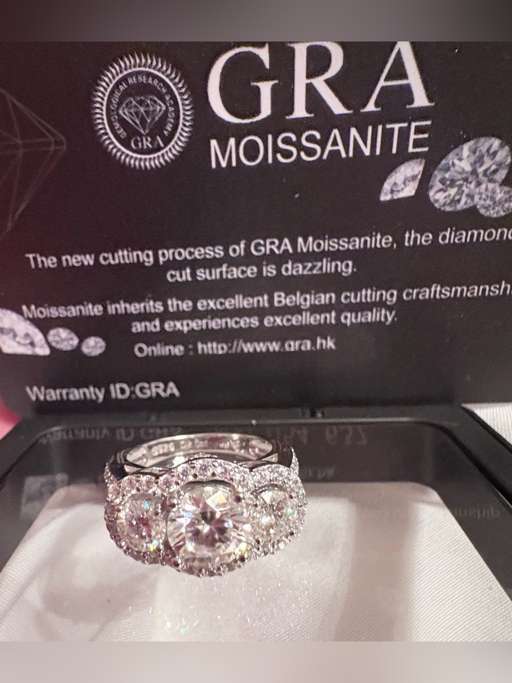 S925 2.2 Carats Moissanite Ring GRA Card & Gift Box (New without tags) size 6 - Picture 9 of 13